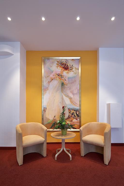 Adria Hotel München